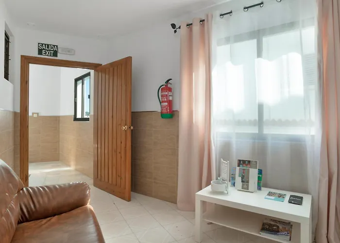 Avenida בית הארחה