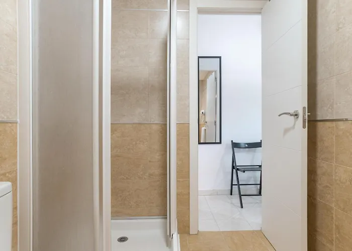 בית הארחה Avenida קוניל דה לה פרונטרה