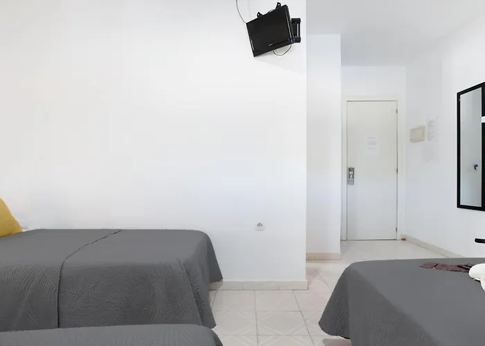 Avenida קוניל דה לה פרונטרה