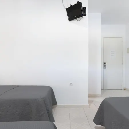 Avenida Gæstehus 3*